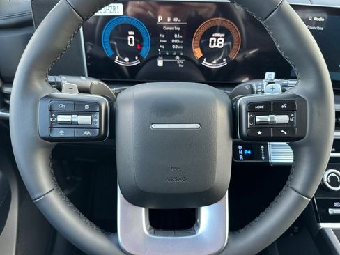 Used 2025 Hyundai Santa Fe SE image 22