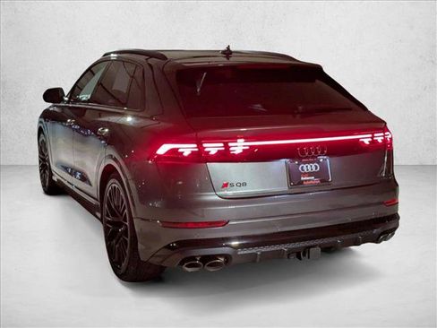 New 2026 Audi SQ8 Prestige image 8