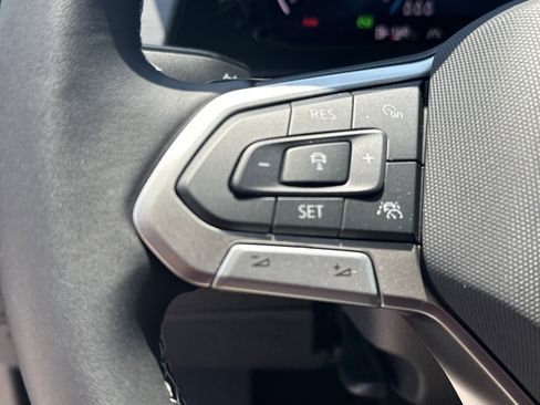 New 2026 Volkswagen Atlas Cross Sport SE FWD image 21