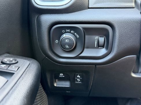 Used 2023 RAM 1500 Big Horn AWD/4WD image 28