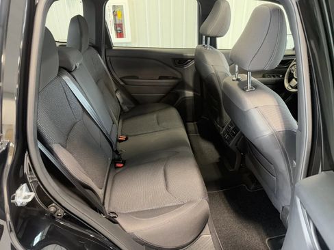 Used 2025 Subaru Forester Premium AWD/4WD image 21
