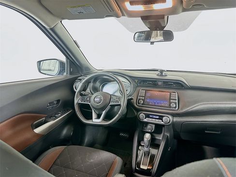 Used 2020 Nissan Kicks SR image 21