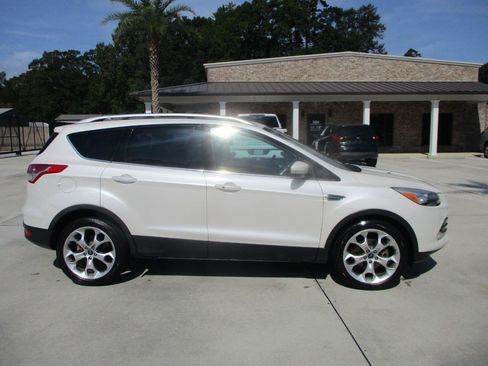 Used 2013 Ford Escape Titanium w/ Parking Technology Pkg FWD image 10