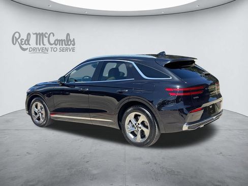 Used 2026 Genesis GV70 2.5T Advanced AWD/4WD image 3