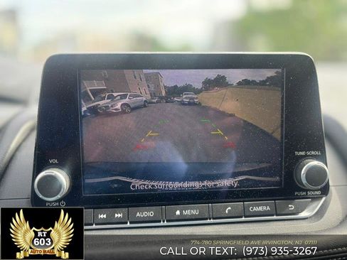 Used 2025 Nissan Rogue SV FWD image 16