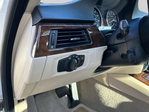 Used 2008 BMW 328i Coupe image 16