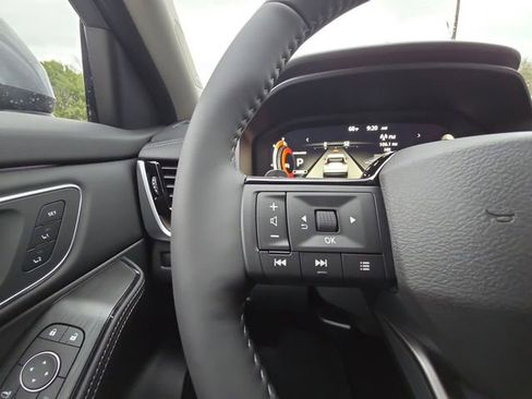 New 2026 Nissan Rogue Platinum image 11