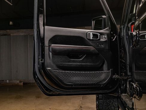 Used 2021 Jeep Gladiator Rubicon AWD/4WD image 28