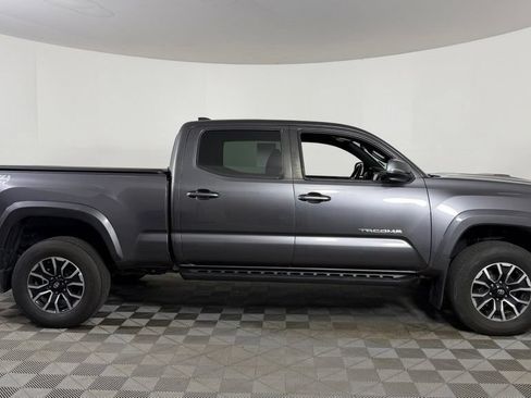 Used 2021 Toyota Tacoma TRD Sport AWD/4WD image 8