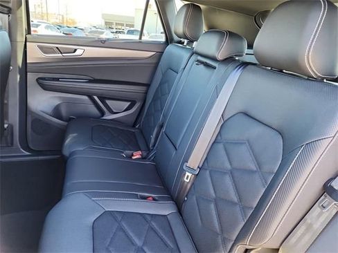 New 2026 Volkswagen Atlas Cross Sport SE image 16