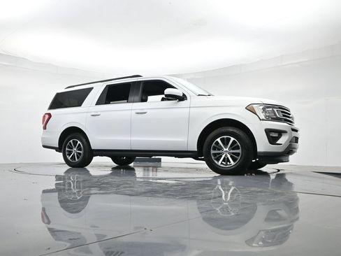 Used 2021 Ford Expedition Max XLT image 30