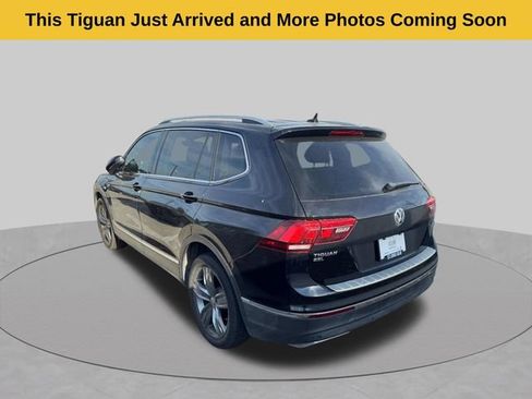 Used 2018 Volkswagen Tiguan SEL Premium AWD/4WD image 4