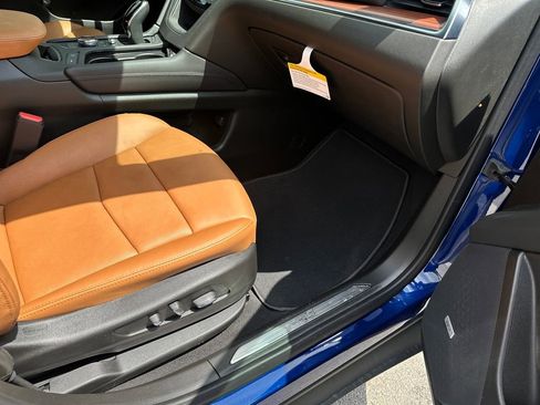 New 2026 Cadillac XT5 Premium Luxury w/ Driver Assist Package FWD image 38