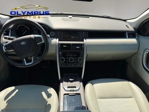 Used 2019 Land Rover Discovery Sport SE AWD/4WD image 14