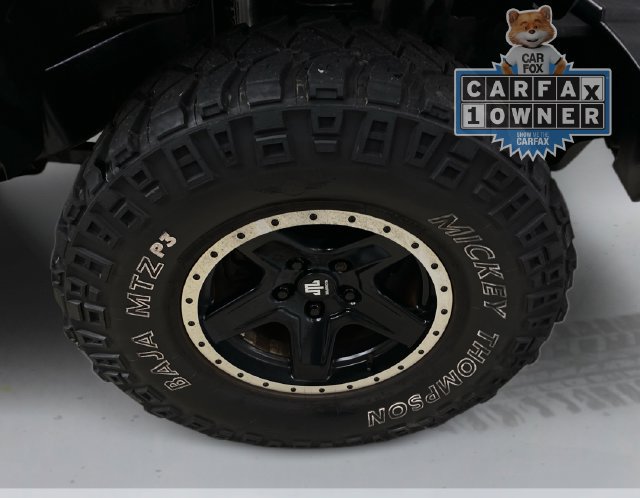 Used 2014 Jeep Wrangler Unlimited Sahara w/ Dual Top Group AWD/4WD image 16
