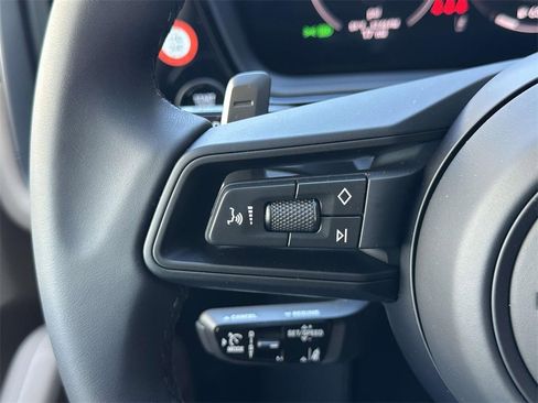 New 2026 Porsche Cayenne image 21