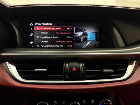 Used 2020 Alfa Romeo Stelvio Ti Lusso image 23