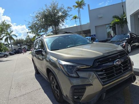 Used 2023 Subaru Ascent Onyx Edition Limited AWD/4WD image 3
