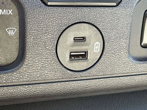 Used 2022 Ford E-350 and Econoline 350 Super Duty w/ Power Windows & Locks Group image 14