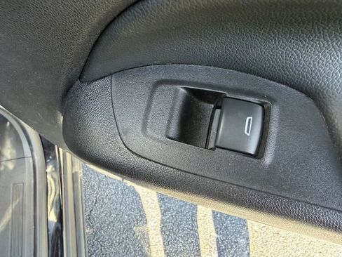 Used 2022 Chevrolet Equinox LT image 29