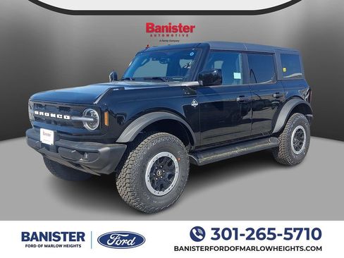 New 2026 Ford Bronco Outer Banks w/ Sasquatch Package AWD/4WD image 1