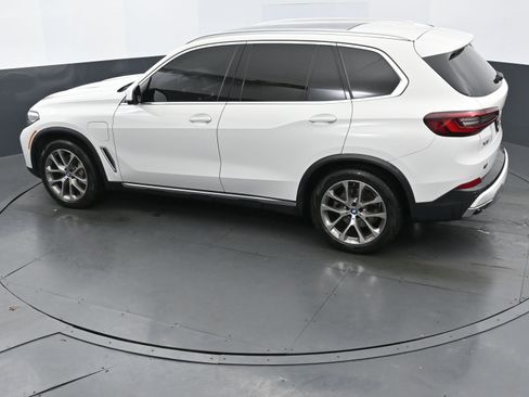 Used 2022 BMW X5 xDrive45e w/ Luxury Seating Package image 30