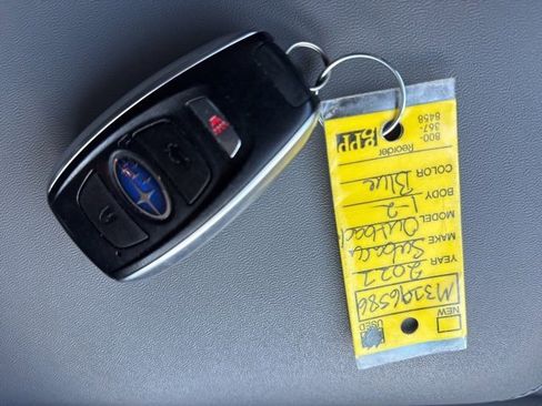 Used 2021 Subaru Outback Limited image 17