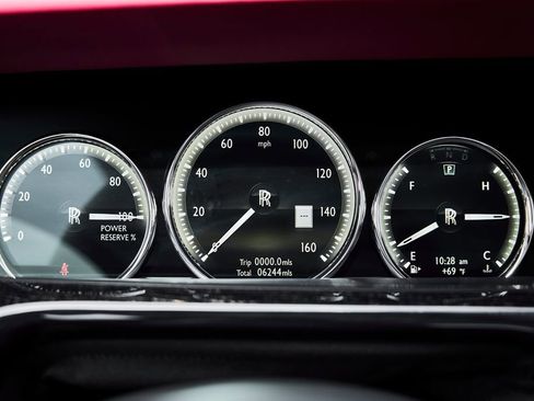 Used 2023 Rolls-Royce Phantom Sedan RWD image 79