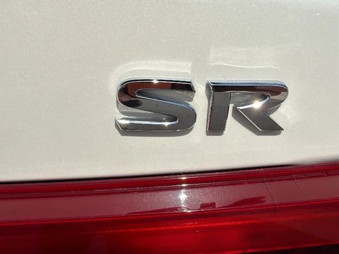 Used 2016 Nissan Maxima SR w/ Interior Lighting Package FWD image 6