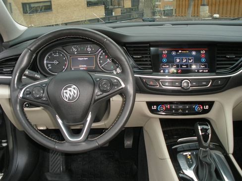 Used 2019 Buick Regal Essence w/ Driver Confidence Package I AWD/4WD image 37