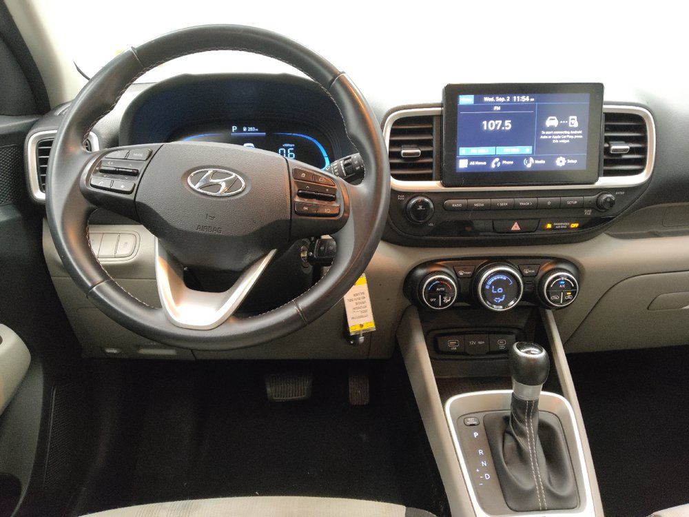 Used 2023 Hyundai Venue SEL FWD image 22