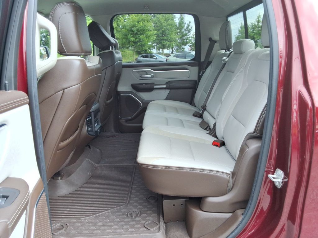Used 2025 RAM 1500 Laramie w/ Off Road Group AWD/4WD image 20