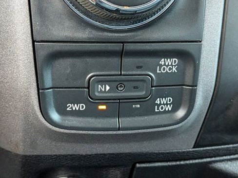 Used 2014 RAM 1500 Express image 22