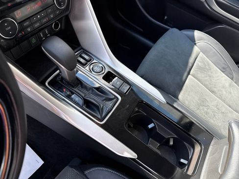 Used 2025 Mitsubishi Eclipse Cross AWD image 24