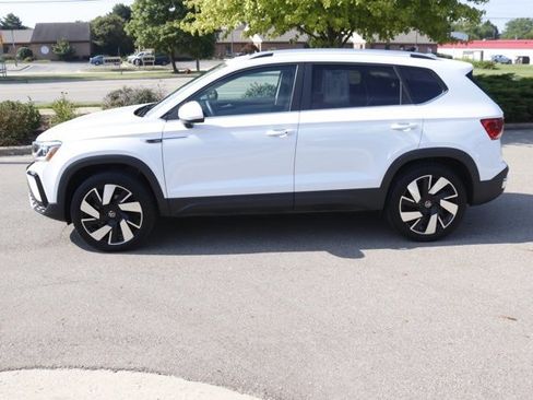 Used 2024 Volkswagen Taos SEL image 7