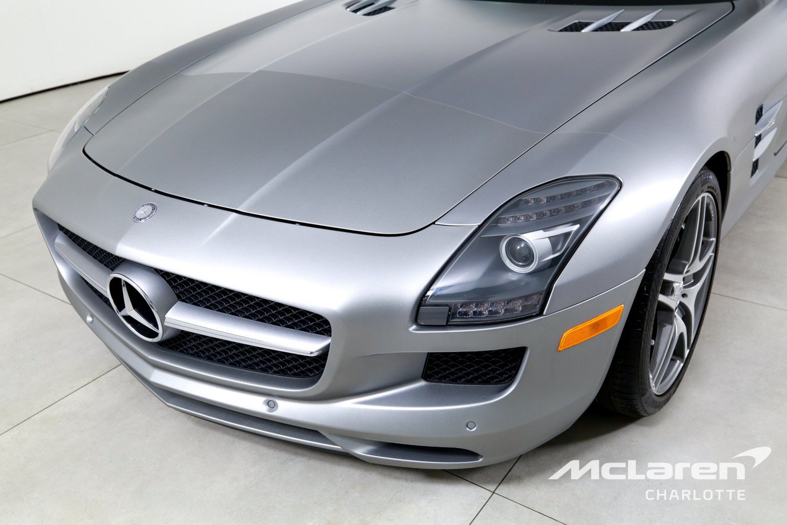 Used 2011 Mercedes-Benz SLS AMG Coupe image 29