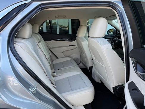 Used 2023 Buick Envision Preferred FWD image 13
