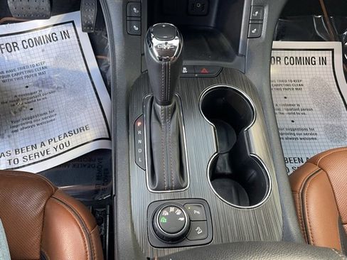 Certified 2017 GMC Acadia SLT image 7