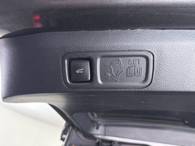 Used 2021 Ford Expedition Max Limited RWD image 31