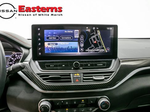 Used 2023 Nissan Altima 2.5 SR AWD/4WD image 12