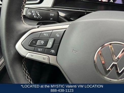 Certified 2025 Volkswagen Atlas Cross Sport SE w/ Black Wheel Package image 43