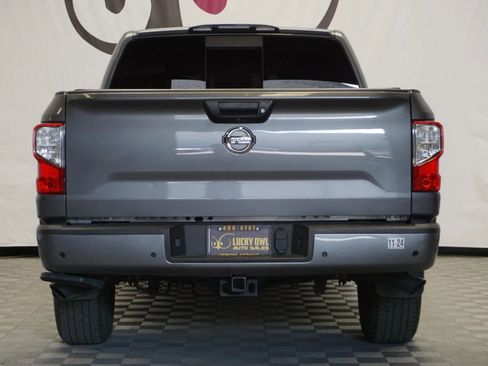 Used 2021 Nissan Titan SV w/ SV Convenience Package image 6