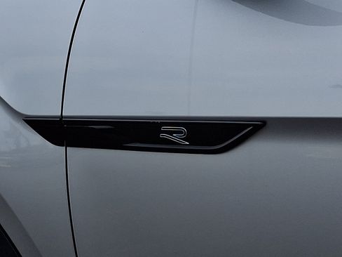 Certified 2023 Volkswagen Atlas SEL R-Line AWD/4WD image 33