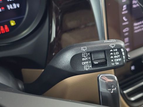 New 2026 Porsche Macan AWD/4WD image 40