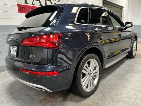 Used 2018 Audi Q5 2.0T Premium Plus w/ Premium Plus Package image 3