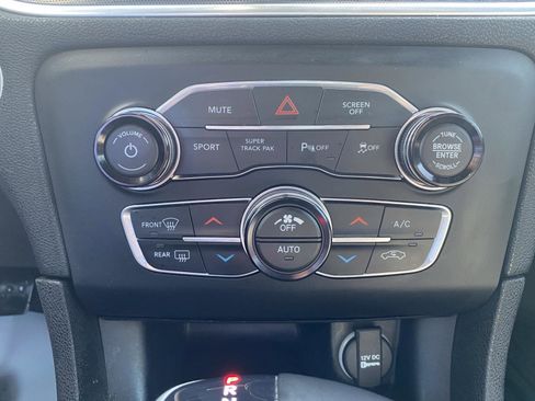 Used 2018 Dodge Charger GT image 23