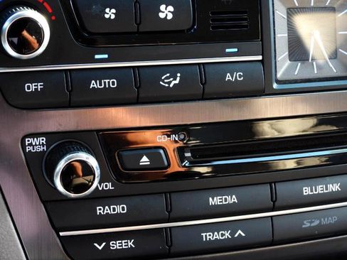 Used 2015 Hyundai Genesis 3.8 image 48