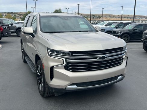 Used 2022 Chevrolet Tahoe LT w/ LT Signature Plus Package AWD/4WD image 4