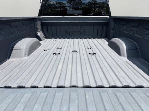 Used 2023 Chevrolet Silverado 2500 High Country w/ Z71 Off-Road Package AWD/4WD image 7