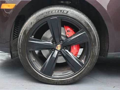 Used 2023 Porsche Macan S image 15